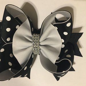 HAIR BOW OR HEAD BAND